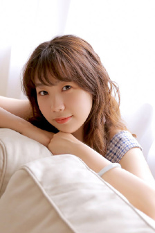 翁公和晓雯在厨房里猛烈进出